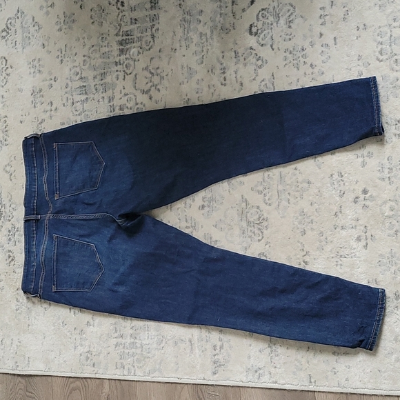 Old navy jeans - Picture 4 of 4